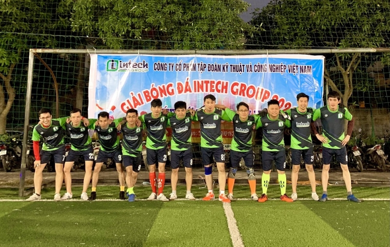 intech group to chuc giai bong da tranh cup tu hung lan ii