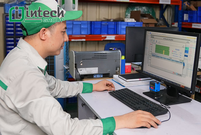 nha kho tu dong intech