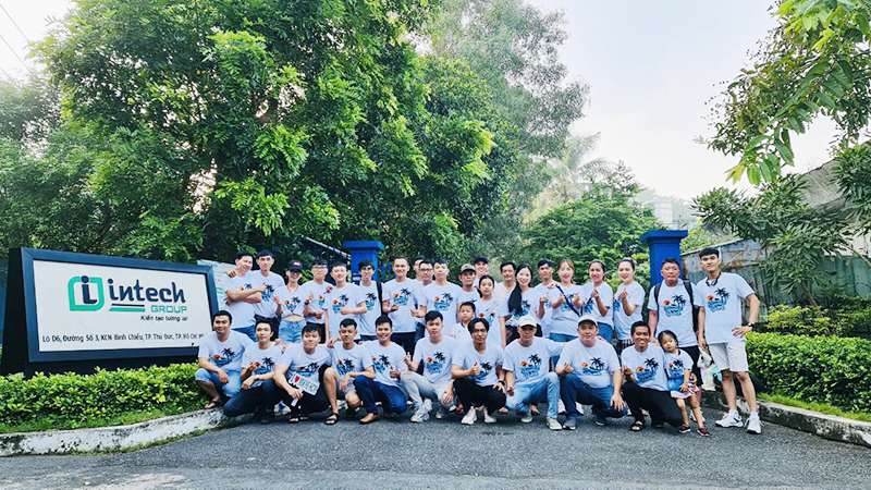 soi dong he 2022 tai bai bien phan thiet cung intech group chi nhanh ho chi minh