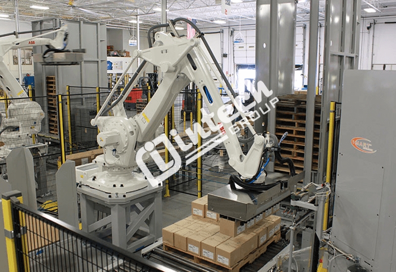 he thong robot boc xep hang len pallet tu dong it plt cr 03