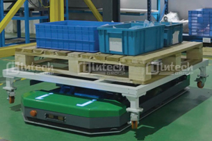 robot tu hanh ung dung trong nha may lap rap